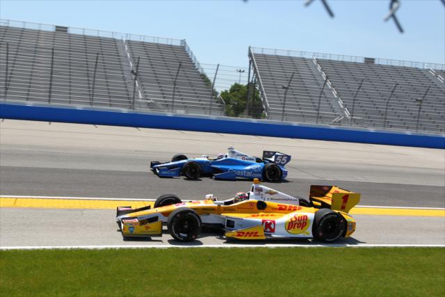 View Thursday, June 13 - Milwaukee IndyFest Street Party  Photos
