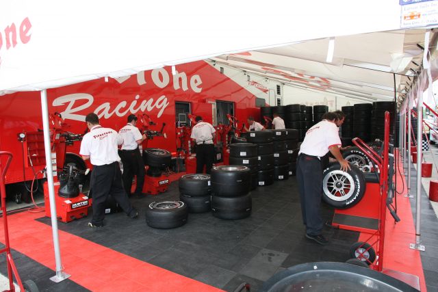 View 2007 ABC Supply Company - A.J. Foyt 225 - Set-Up Day Photos