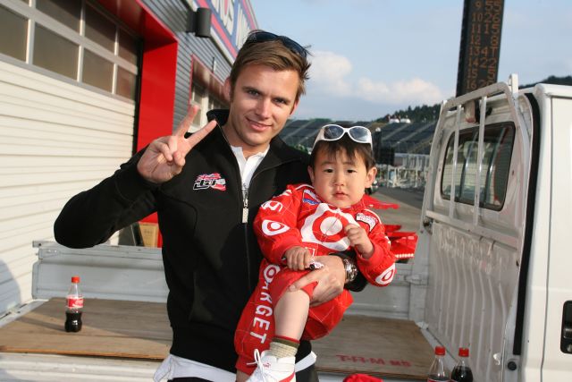 View 2007 Indy Japan 300 - Practice/Qualifications Photos