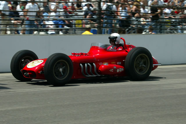 View 2002 Indianapolis 500 - Miller Lite Carb Day Photos