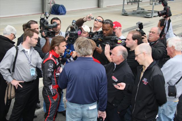 View 2012 INDYCAR IMS Test Photos