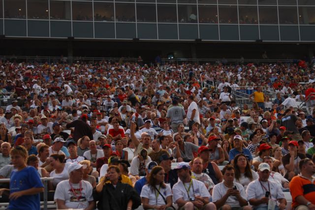 View 2007 Firestone Indy 200 - Race Day Photos