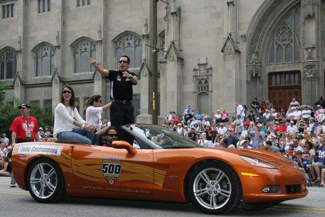 View 2007 Indianapolis 500 - 500 Festival Parade Photos