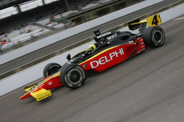 View 2007 Indianapolis 500 - Fast Friday Practice Photos