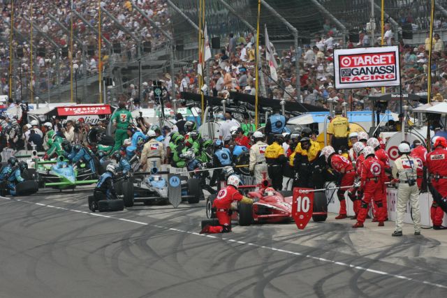 View 2007 Indianapolis 500 - Race Day Photos