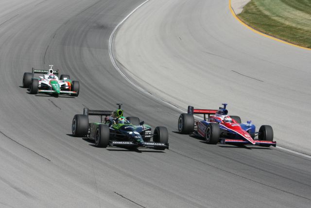View 2007 Peak Antifreeze Indy 300 presented by Mr. Clean - Race Day Photos