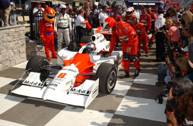 View 2005 ABC Supply Company - A.J. Foyt 225 - Race Day Photos