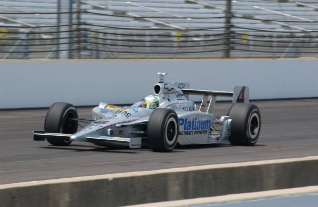 View 2005 Indianapolis 500 Practice - Day 4 Photos