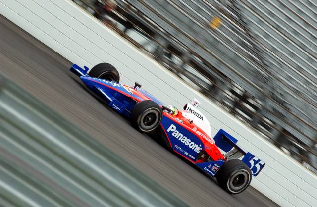View RubberQueen Qualifying for the MBNA Pole Photos