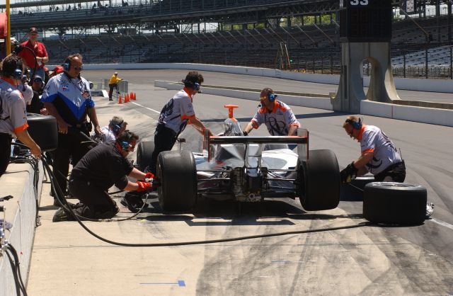 View 2006 Indianapolis 500 - Bump Day Photos