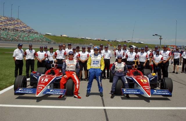 View 2005 Argent Mortgage Indy 300 - Practice Photos