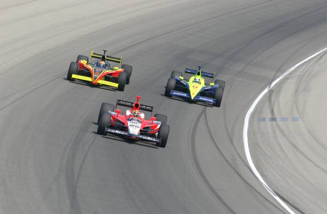View 2005 Peak Antifreeze Indy 300 presented by Mr. Clean - Practice/Qualifications Photos