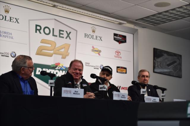 View 2016 Rolex 24 at Daytona - Friday, Jan. 29 Photos