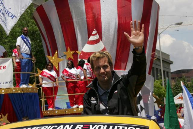 View 2005 Indianapolis 500 - 500 Festival Parade Photos
