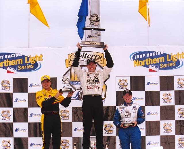 View 2000 Belterra Casino Indy 300 - Race Photos