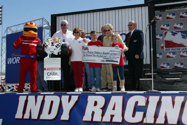 View Bombardier ATV Copper World Indy 200 - Race Photos