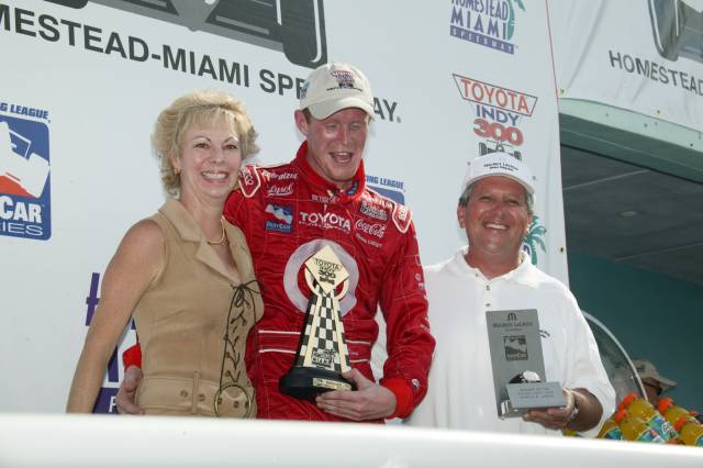 View 2003 Toyota Indy 300 - Race Day Photos