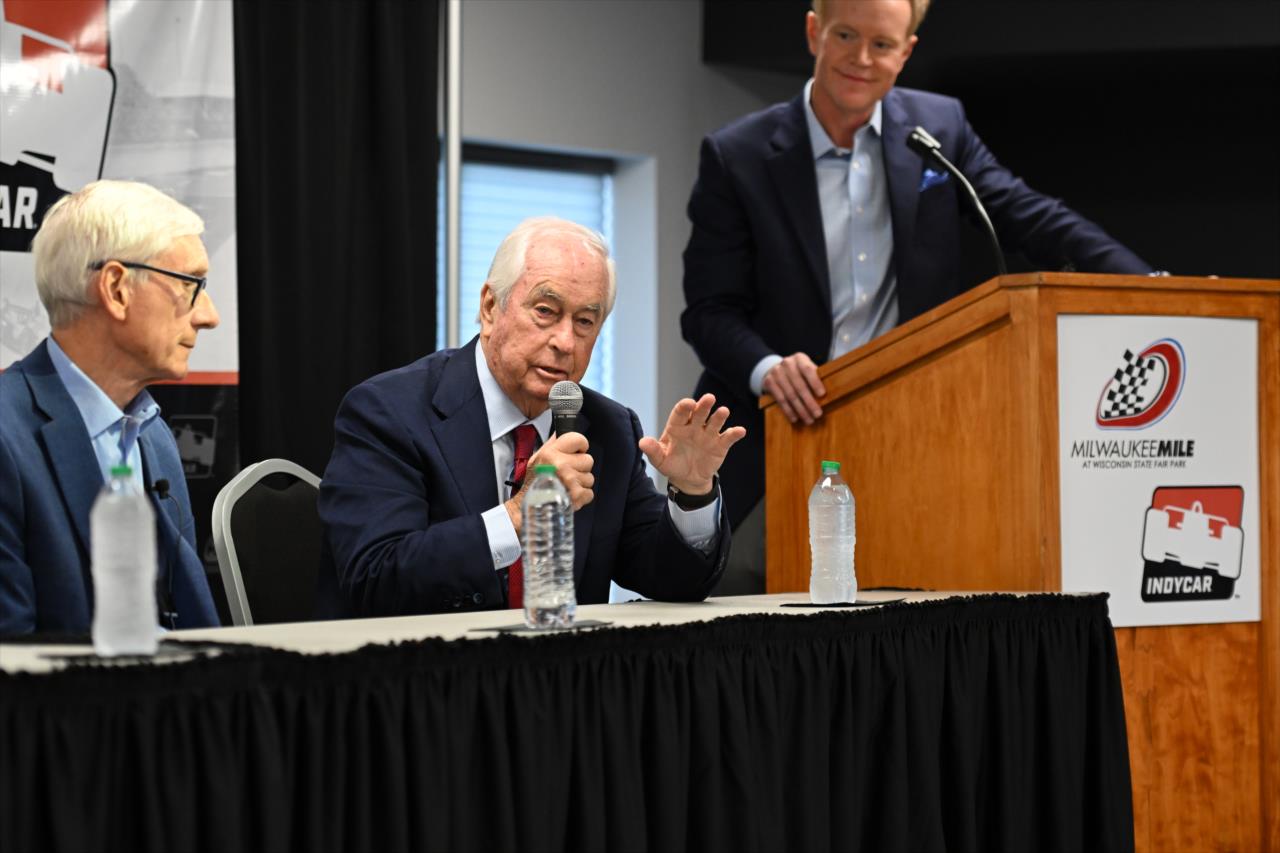View INDYCAR Announces a Return to the Milwaukee Mile in 2024 - Monday, September 25,2023 Photos