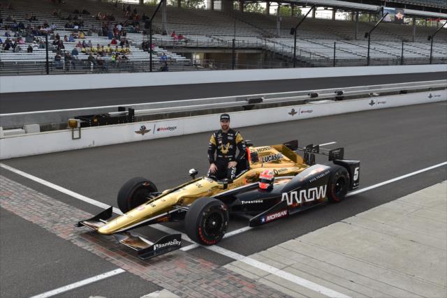 View Indianapolis 500 Qualifications - Saturday, May 21, 2016 Photos