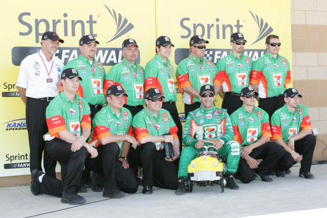 View 2007 Kansas Lottery Indy 300 - Practice/Qualification Photos