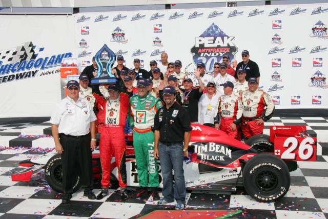 View 2005 Peak Antifreeze Indy 300 presented by Mr. Clean - Race Day Photos