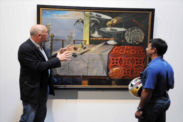 View Oriol Servia visits the Dali Museum Photos