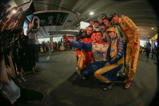 View Firestone Grand Prix of St.Petersburg - Saturday March 29, 2014 Photos